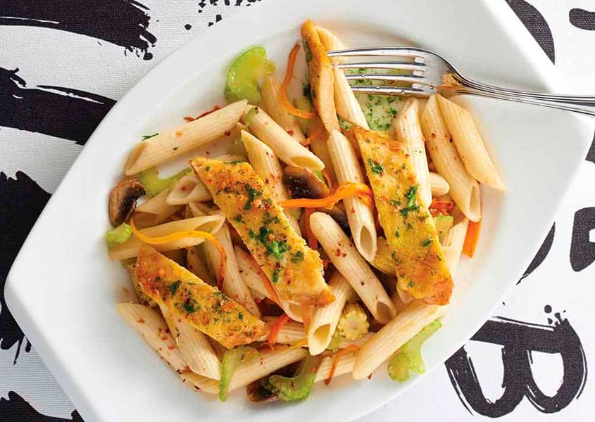 Pasta con Verduras y Pollo